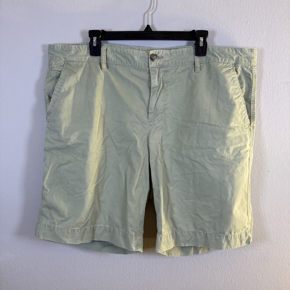 Facconable Chino Shorts Light Green Men's Size 40‎ Regular